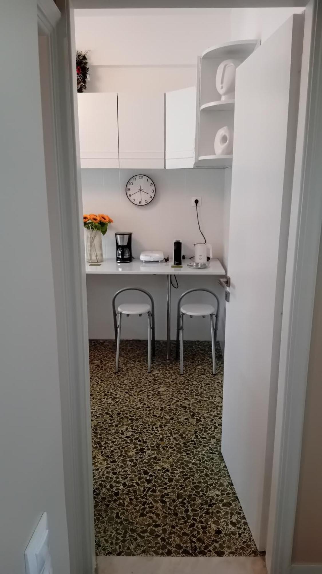 Vestige Shared Apartment Pireusz Kültér fotó